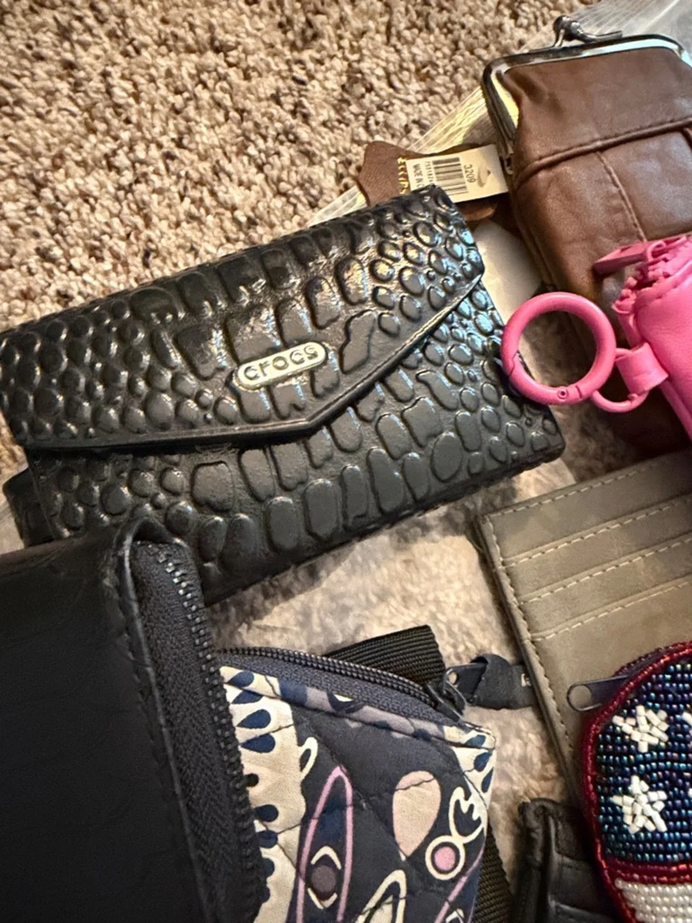 Used Wallet Lot - Picture 5 of 7